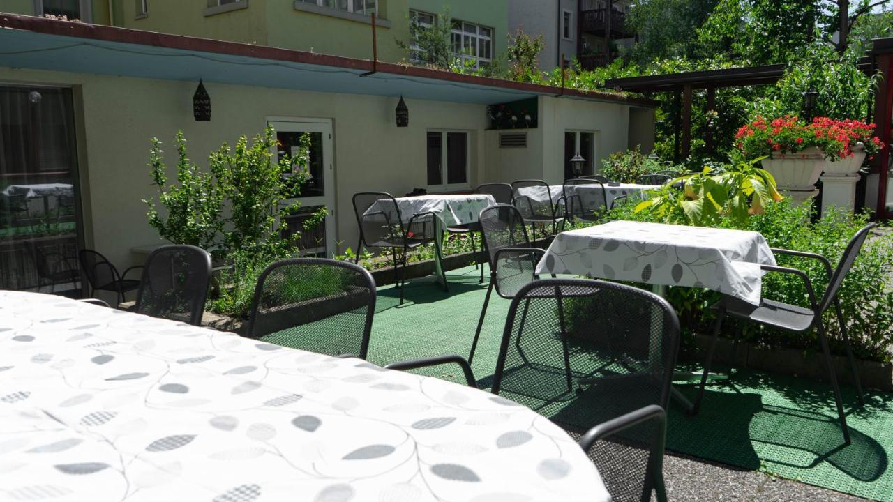 Metropol Hotel Бил Екстериор снимка
